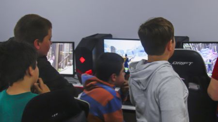 ¡Cumpleaños online! - eSports
